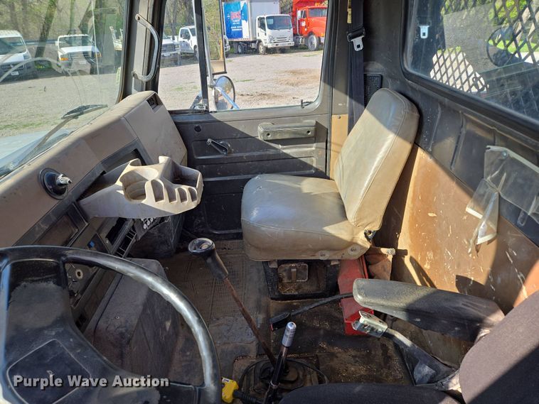 image for item EM7108 1995 International  4700 DT466 dump flatbed truck