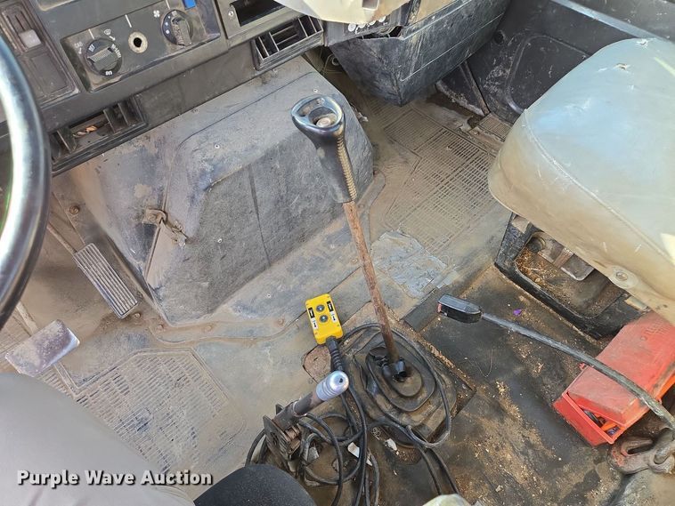 image for item EM7108 1995 International  4700 DT466 dump flatbed truck