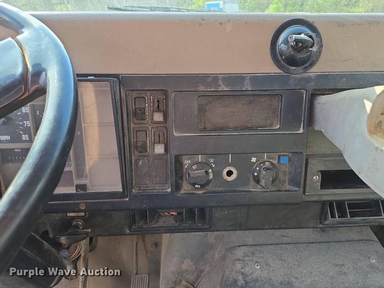 image for item EM7108 1995 International  4700 DT466 dump flatbed truck