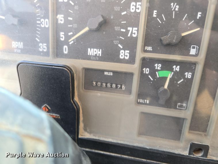 image for item EM7108 1995 International  4700 DT466 dump flatbed truck