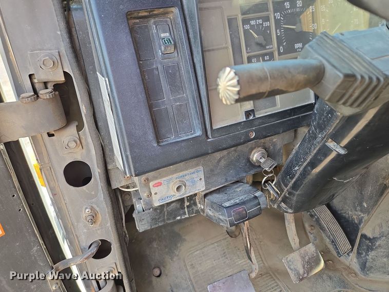 image for item EM7108 1995 International  4700 DT466 dump flatbed truck