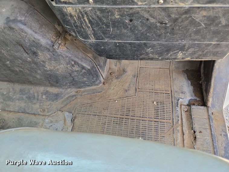 image for item EM7108 1995 International  4700 DT466 dump flatbed truck