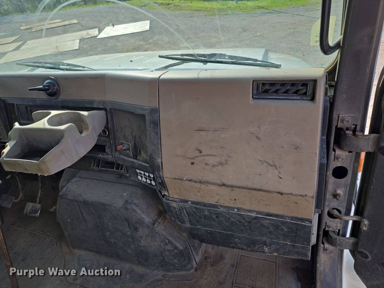 image for item EM7108 1995 International  4700 DT466 dump flatbed truck