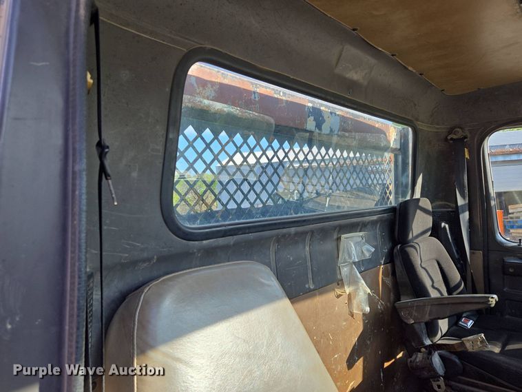 image for item EM7108 1995 International  4700 DT466 dump flatbed truck