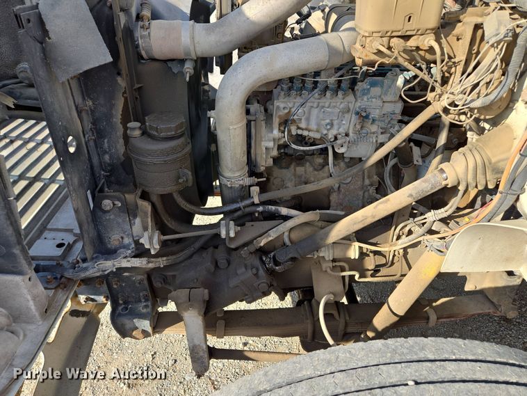 image for item EM7108 1995 International  4700 DT466 dump flatbed truck