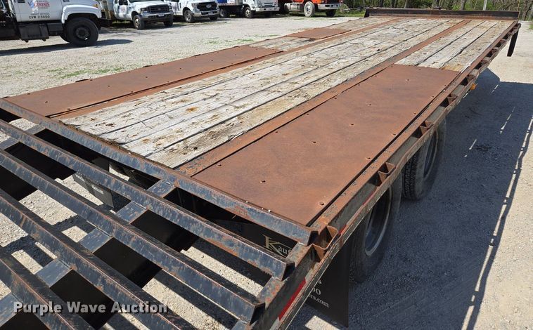 image for item EM7109 2014 Kaufman equipment trailer