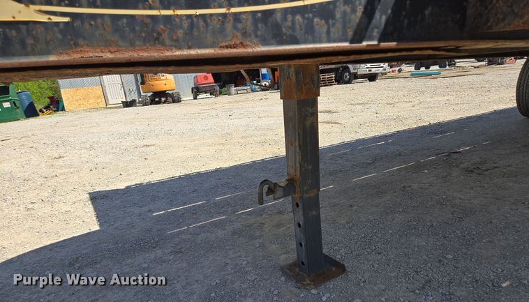 image for item EM7109 2014 Kaufman equipment trailer