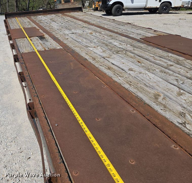 image for item EM7109 2014 Kaufman equipment trailer