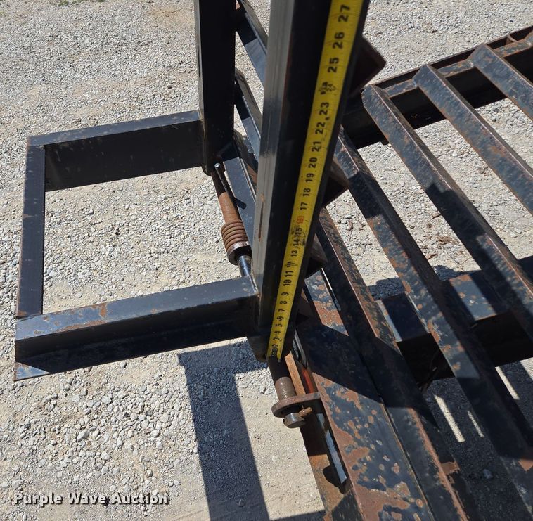 image for item EM7109 2014 Kaufman equipment trailer