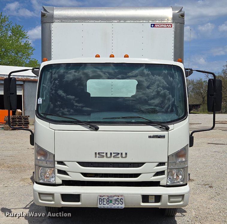 image for item EM7150 2019 Isuzu  NPR box truck