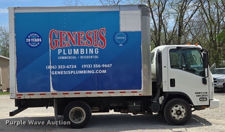 image for item EM7150 2019 Isuzu  NPR box truck