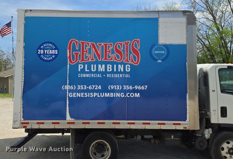 image for item EM7150 2019 Isuzu  NPR box truck