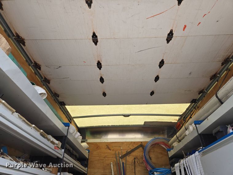 image for item EM7150 2019 Isuzu  NPR box truck