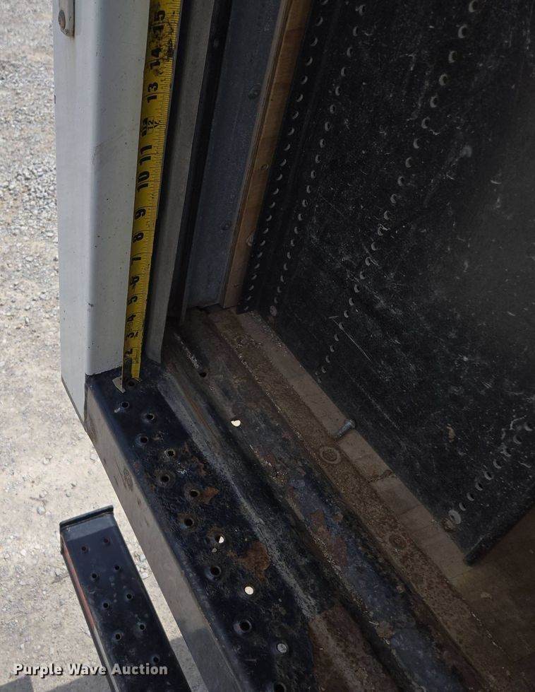 image for item EM7150 2019 Isuzu  NPR box truck