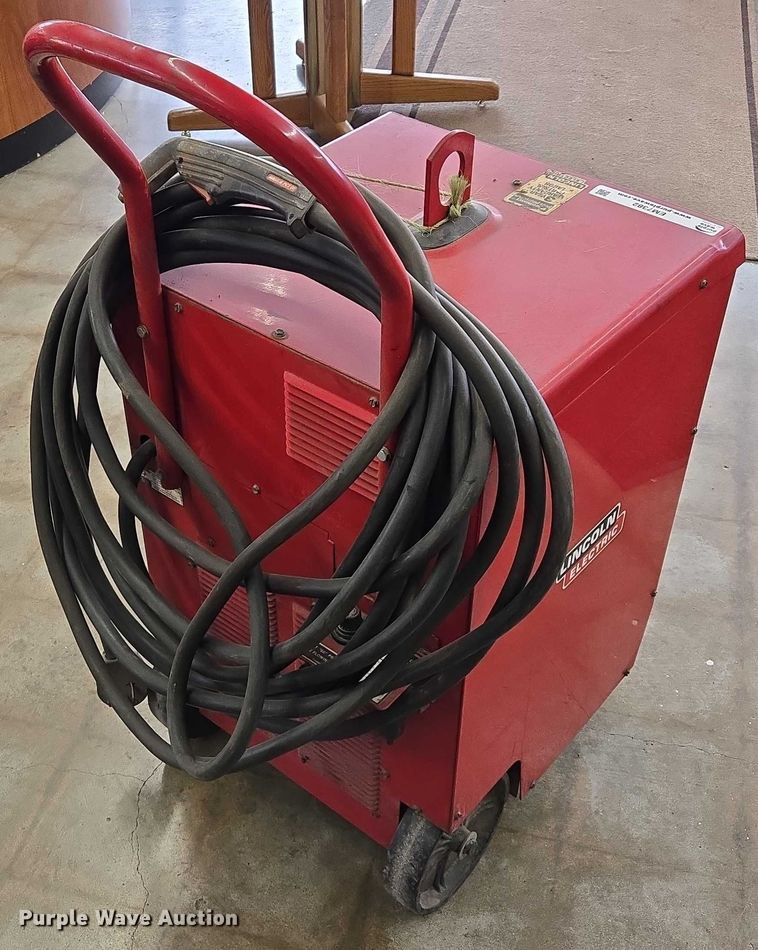 image for item EM7382 Lincoln Electric Pro-Cut 60 plasma cutter