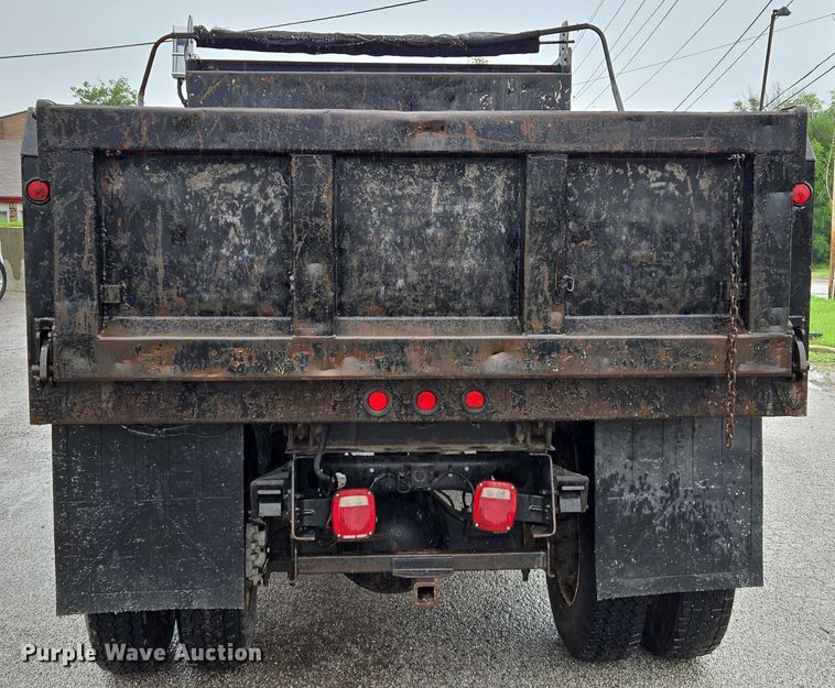 image for item EM7383 2004 Ford F650 Super Duty XL dump truck