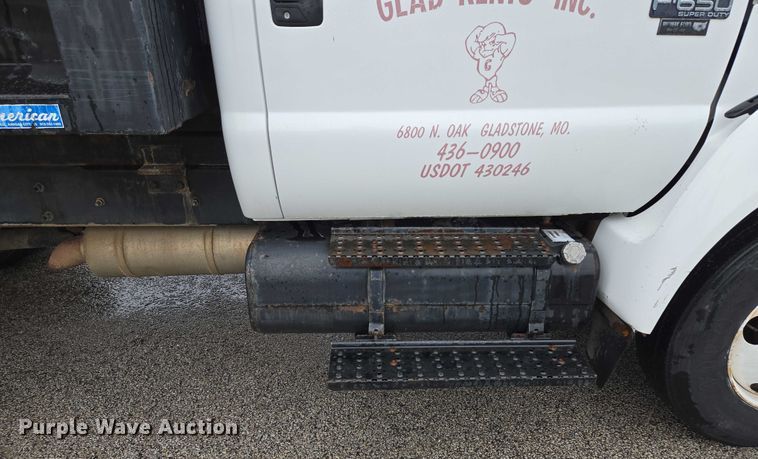 image for item EM7383 2004 Ford F650 Super Duty XL dump truck