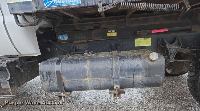 image for item EM7383 2004 Ford F650 Super Duty XL dump truck