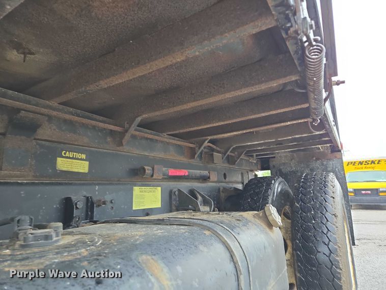 image for item EM7383 2004 Ford F650 Super Duty XL dump truck