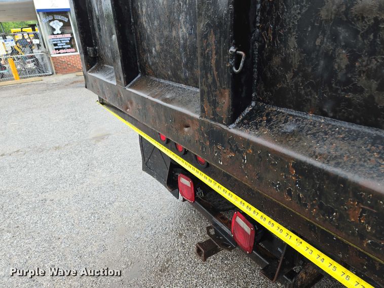 image for item EM7383 2004 Ford F650 Super Duty XL dump truck