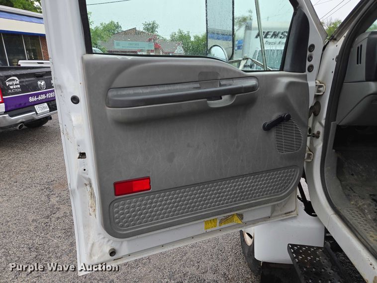 image for item EM7383 2004 Ford F650 Super Duty XL dump truck