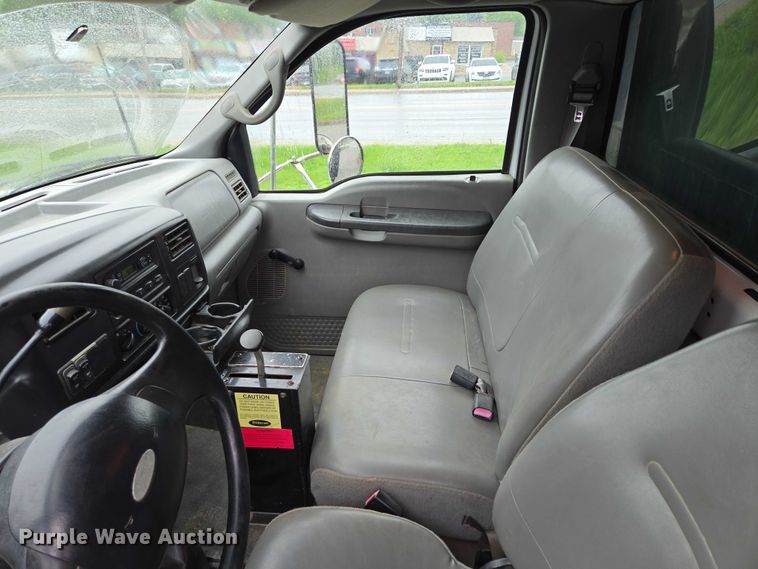 image for item EM7383 2004 Ford F650 Super Duty XL dump truck