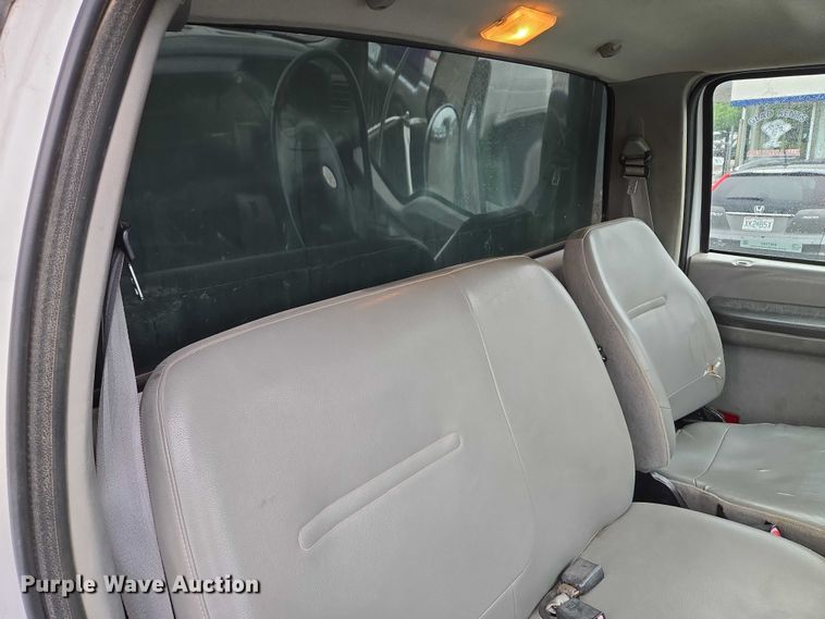 image for item EM7383 2004 Ford F650 Super Duty XL dump truck