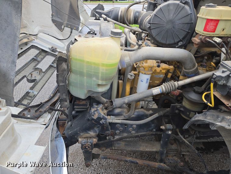 image for item EM7383 2004 Ford F650 Super Duty XL dump truck