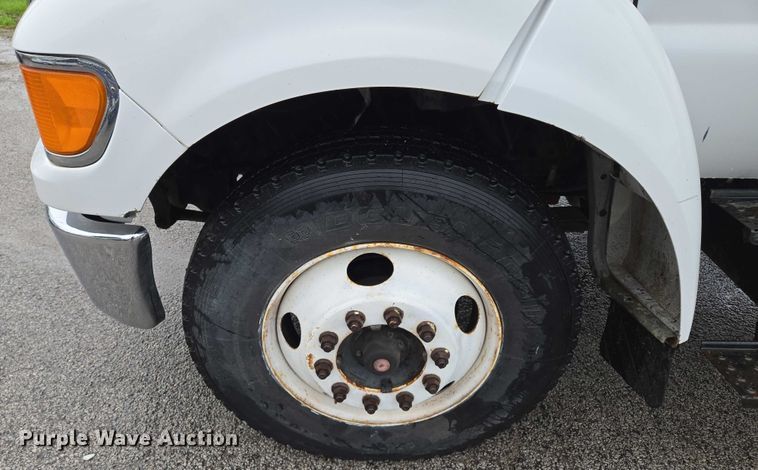 image for item EM7383 2004 Ford F650 Super Duty XL dump truck