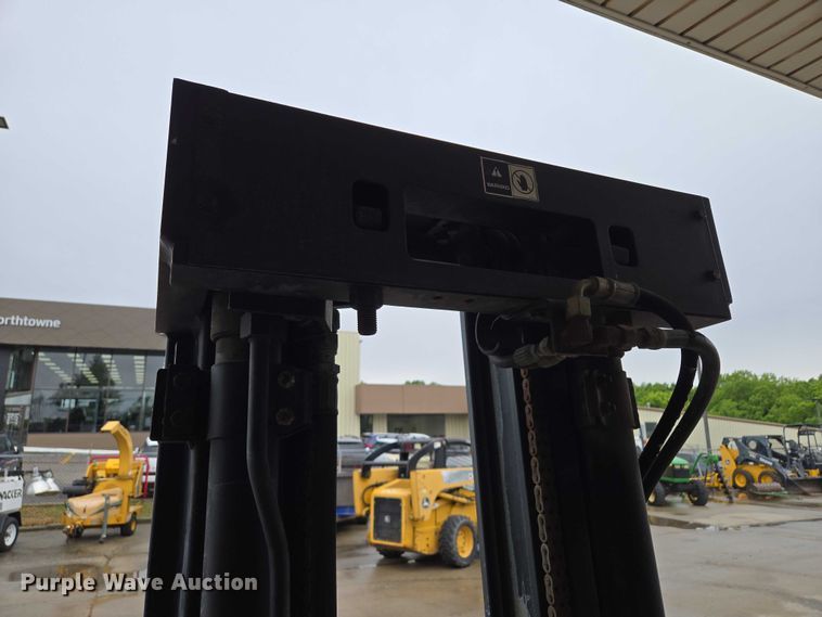 image for item EM7385 Daewoo G25S forklift