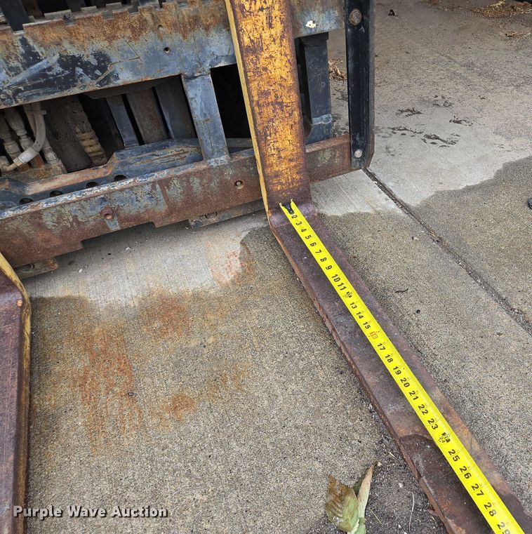 image for item EM7385 Daewoo G25S forklift