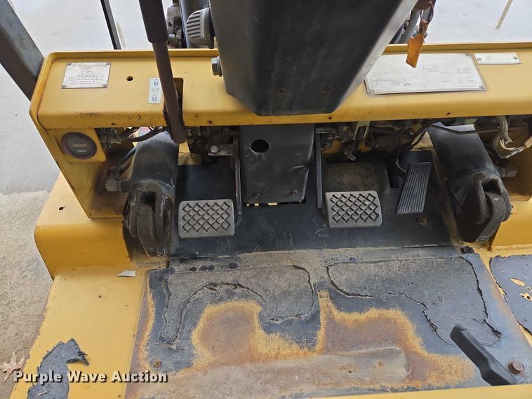 image for item EM7385 Daewoo G25S forklift