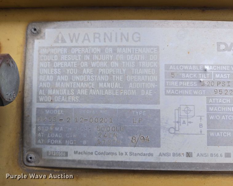 image for item EM7385 Daewoo G25S forklift