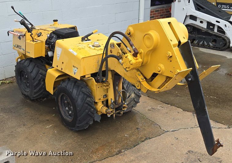 image for item EM7386 1999 Vermeer LM25 vibratory cable plow