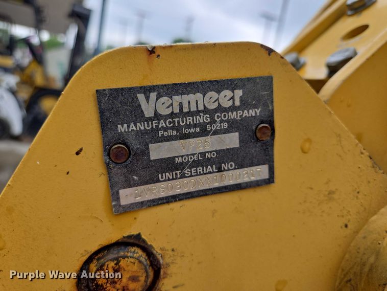 image for item EM7386 1999 Vermeer LM25 vibratory cable plow