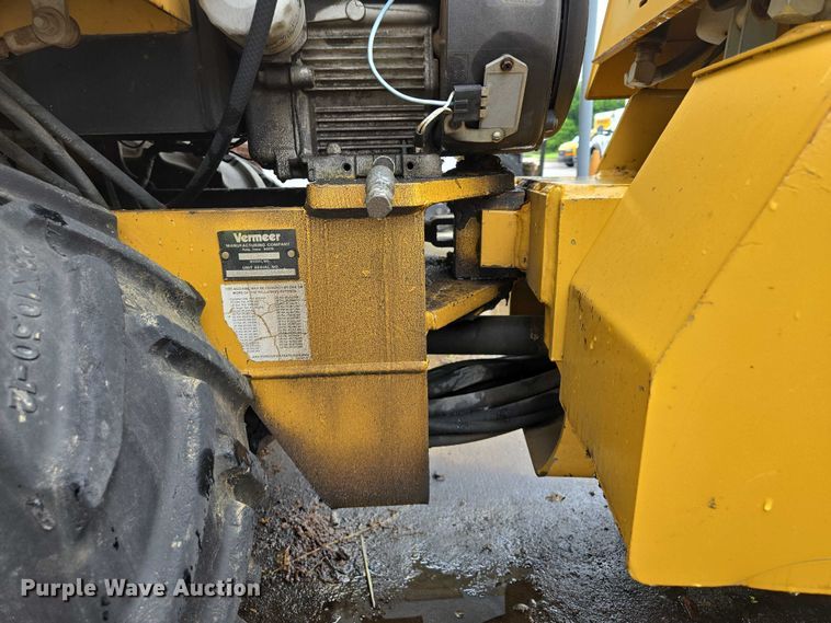 image for item EM7386 1999 Vermeer LM25 vibratory cable plow