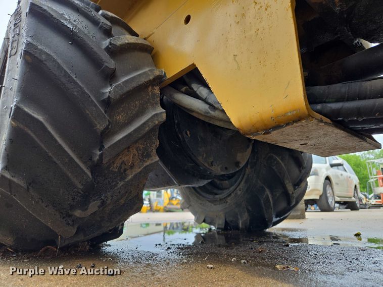 image for item EM7386 1999 Vermeer LM25 vibratory cable plow