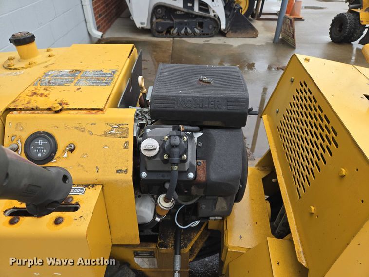 image for item EM7386 1999 Vermeer LM25 vibratory cable plow