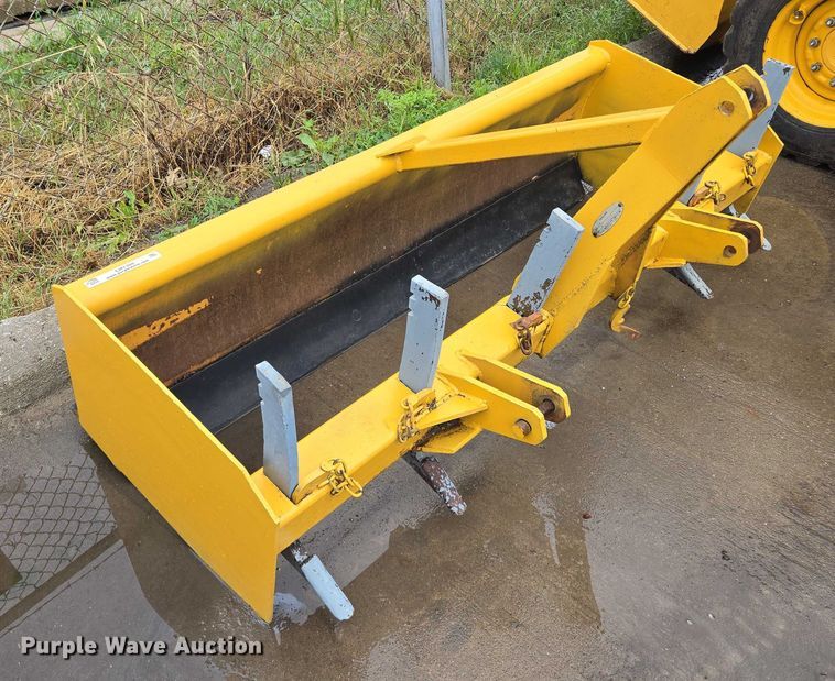 image for item EM7388 Box blade