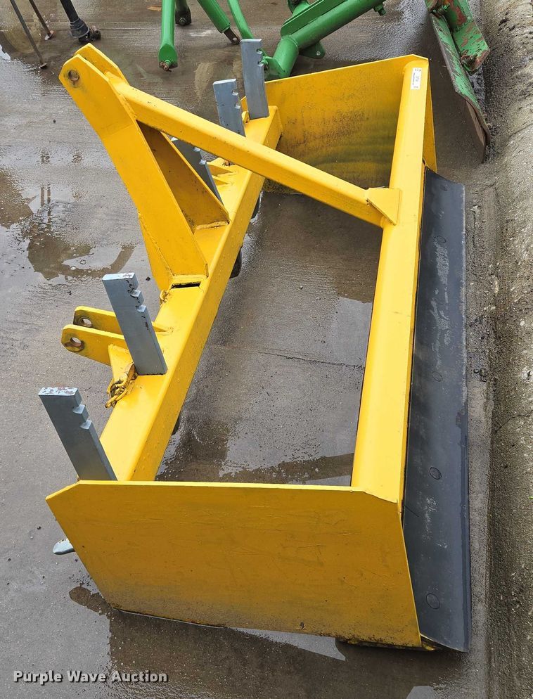 image for item EM7388 Box blade