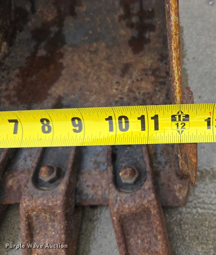 image for item EM7390 2011 Bobcat 324 M mini excavator