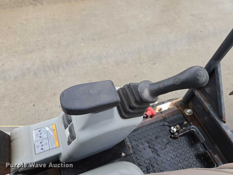 image for item EM7390 2011 Bobcat 324 M mini excavator