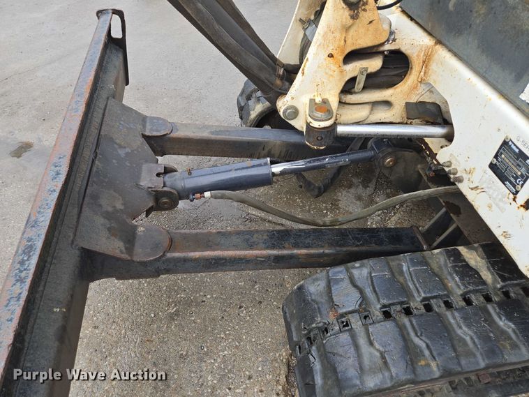 image for item EM7391 2006 Bobcat 331 G mini excavator