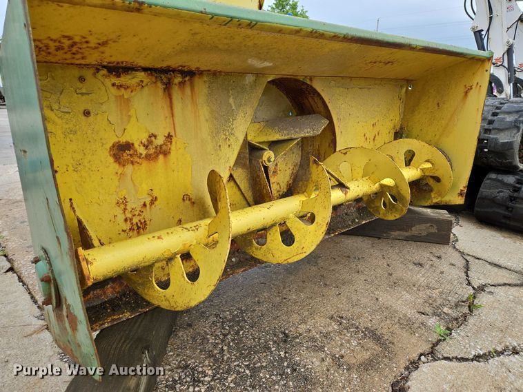 image for item EM7393 John Deere snow blower