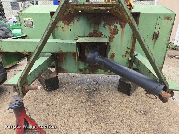 image for item EM7393 John Deere snow blower