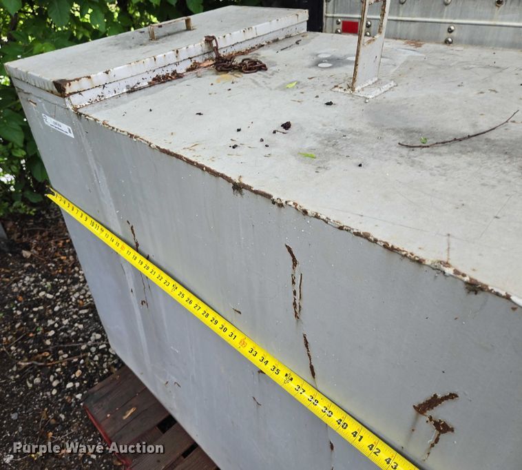 image for item EM7404 Tank