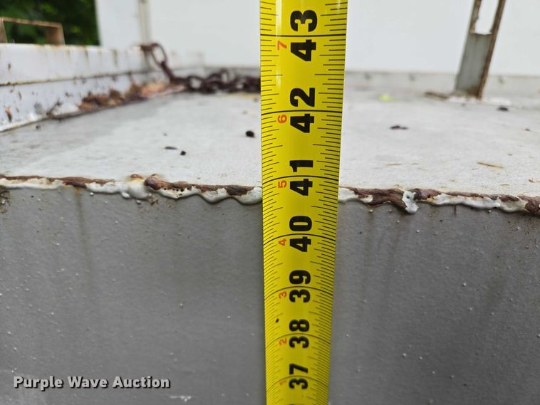 image for item EM7404 Tank