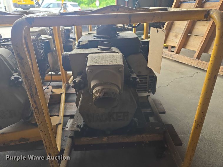 image for item EM7410 (4) Wacker Neuson water pumps