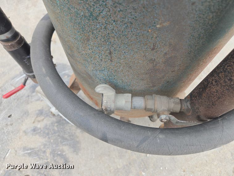 image for item EM7411 Lindsay 200 sand blaster