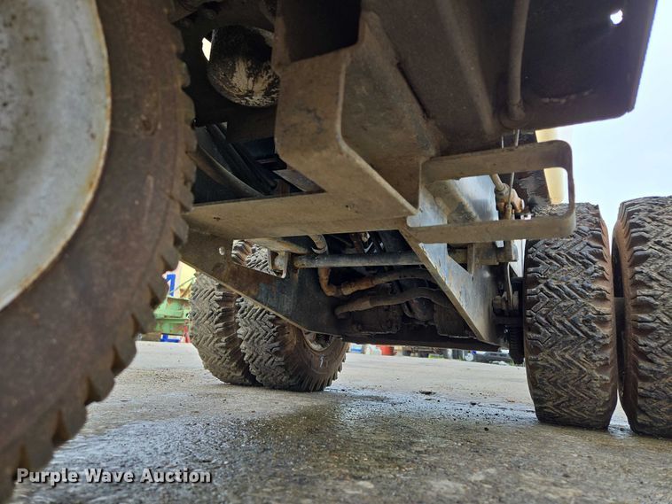 image for item EM7412 Whiteman MBH-16F concrete buggy